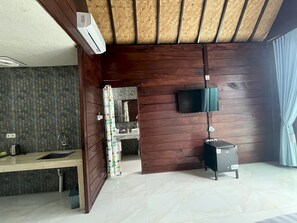 1 habitación, espacio para trabajar con laptop y wifi gratis 