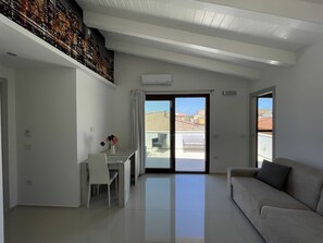 Chambre Romantique | Coin séjour