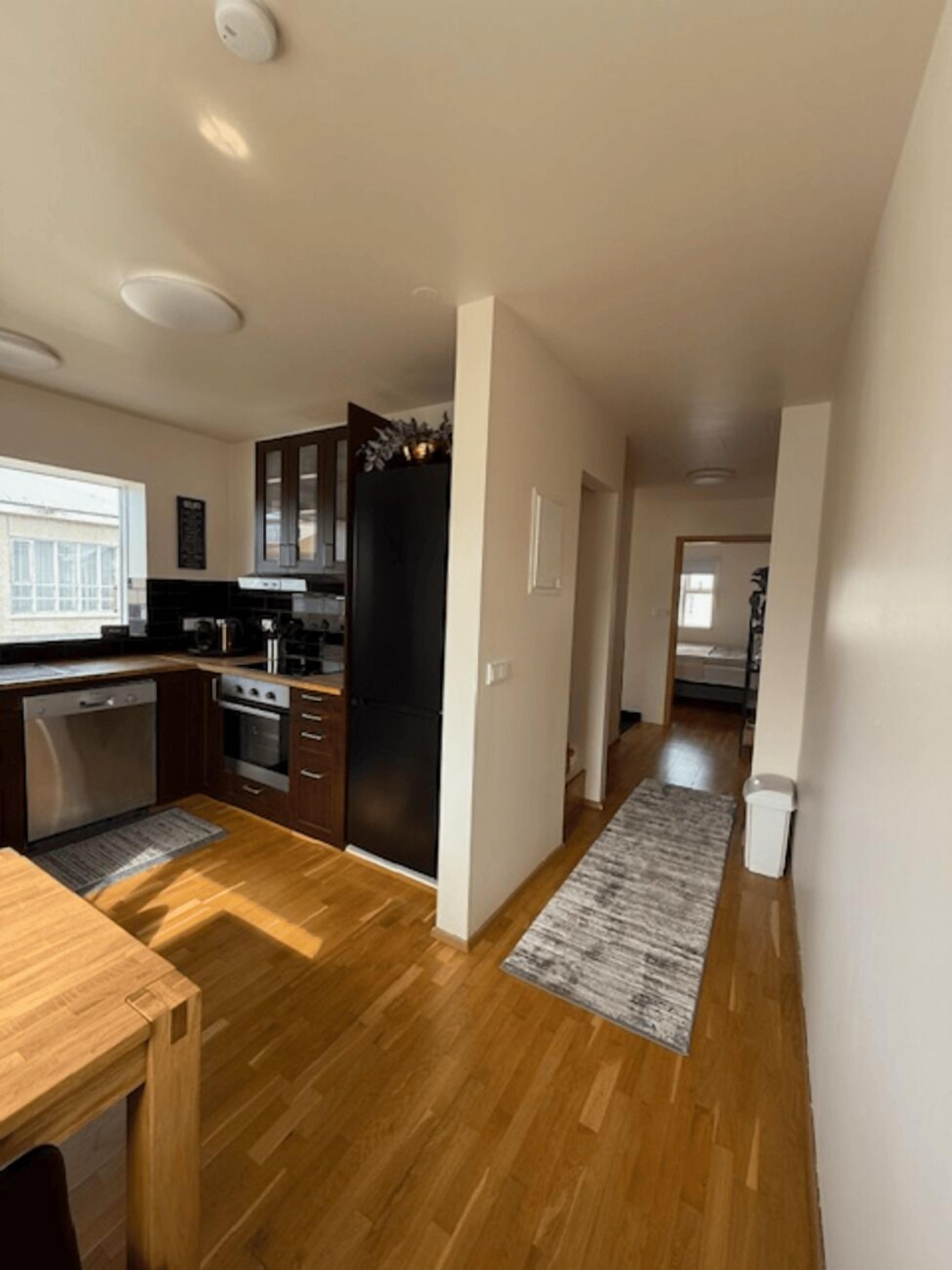 Apartment, Garden View | Private kitchen | Fridge, microwave, stovetop, dishwasher