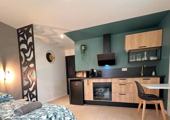 1 chambre, bureau, fer et planche Ă repasser, Wi-Fi gratuit