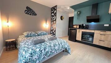 3 chambres, bureau, fer et planche à repasser, Wi-Fi gratuit