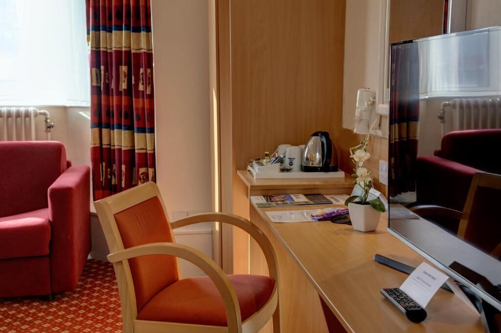 Phòng Tiêu chuẩn (Family, Room for 4) | Bàn ủi/dụng cụ ủi quần áo, nôi (giường cho trẻ sơ sinh) miễn phí 