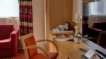 Standard Family Room for 4 | Iron/ironing board, free cribs/infant beds, free WiFi, bed sheets