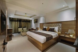 Desk, rollaway beds, free WiFi, bed sheets