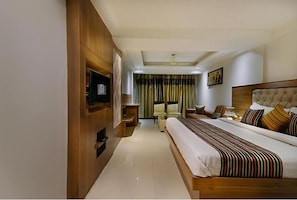 1 bedroom, desk, free WiFi