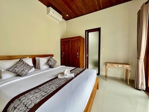 2 bedrooms, laptop workspace, free WiFi, bed sheets - Belvilla Pantai Senja Resort Central Ubud (Pecatu)