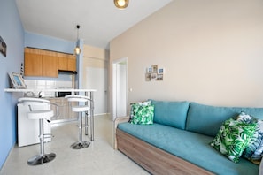 2 bedrooms, soundproofing - Sun Beach Apartments in Chania 8 & 10 & 13 (Chania)