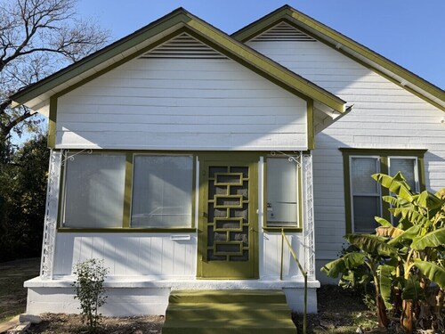 Gathering Place On Columbus Sleeps 8