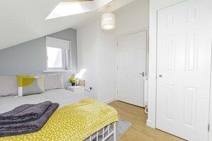 2 Schlafzimmer, Bügeleisen/Bügelbrett, WLAN, Bettwäsche