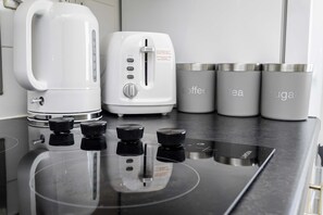 Kaffee und/oder Kaffeemaschine