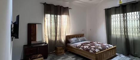 5 camere, ferro/asse da stiro, Wi-Fi gratuito, lenzuola