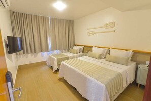 Habitació estàndard | Caixa forta a l'habitació, cortines opaques i roba de llit 