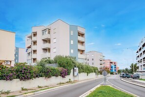 Family Apartment, Multiple Bedrooms, Refrigerator & Microwave (Monopoli Beach House 200 m from the) | Exterior - Monopoli Beach House 200 m From the sea (Monopoli)
