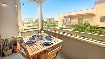 Appartement Familial, plusieurs chambres (Monopoli Beach House 200 m from the) | Restauration extérieure