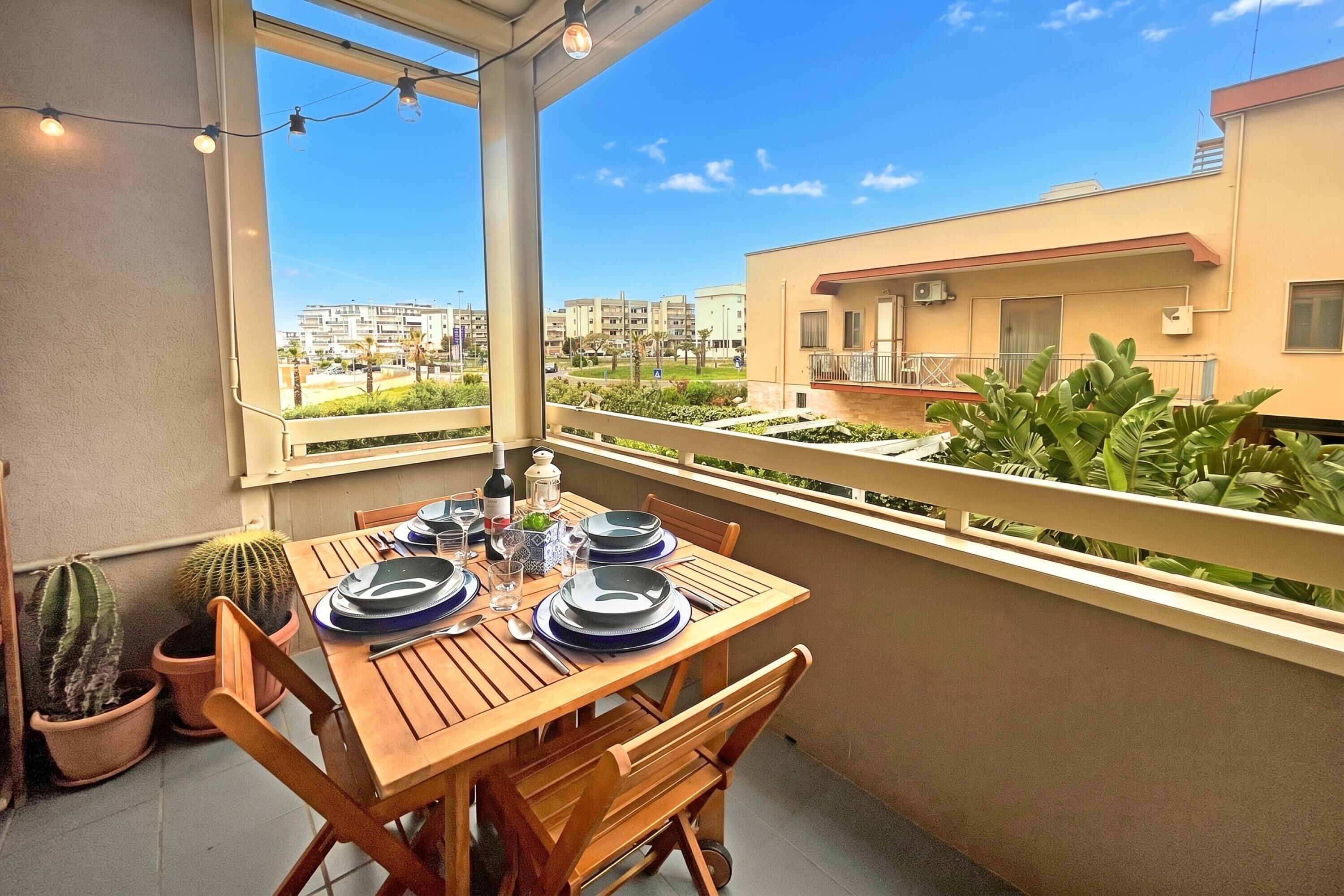 Departamento familiar, varias habitaciones (Monopoli Beach House 200 m from the) | Restaurante al aire libre