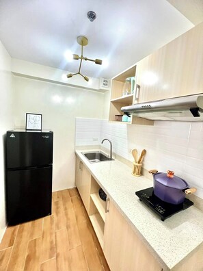 Condo família | Cozinha privada | Geladeira grande, micro-ondas, lava-louças, chaleira elétrica