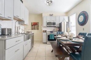 Cookware/dishes/utensils