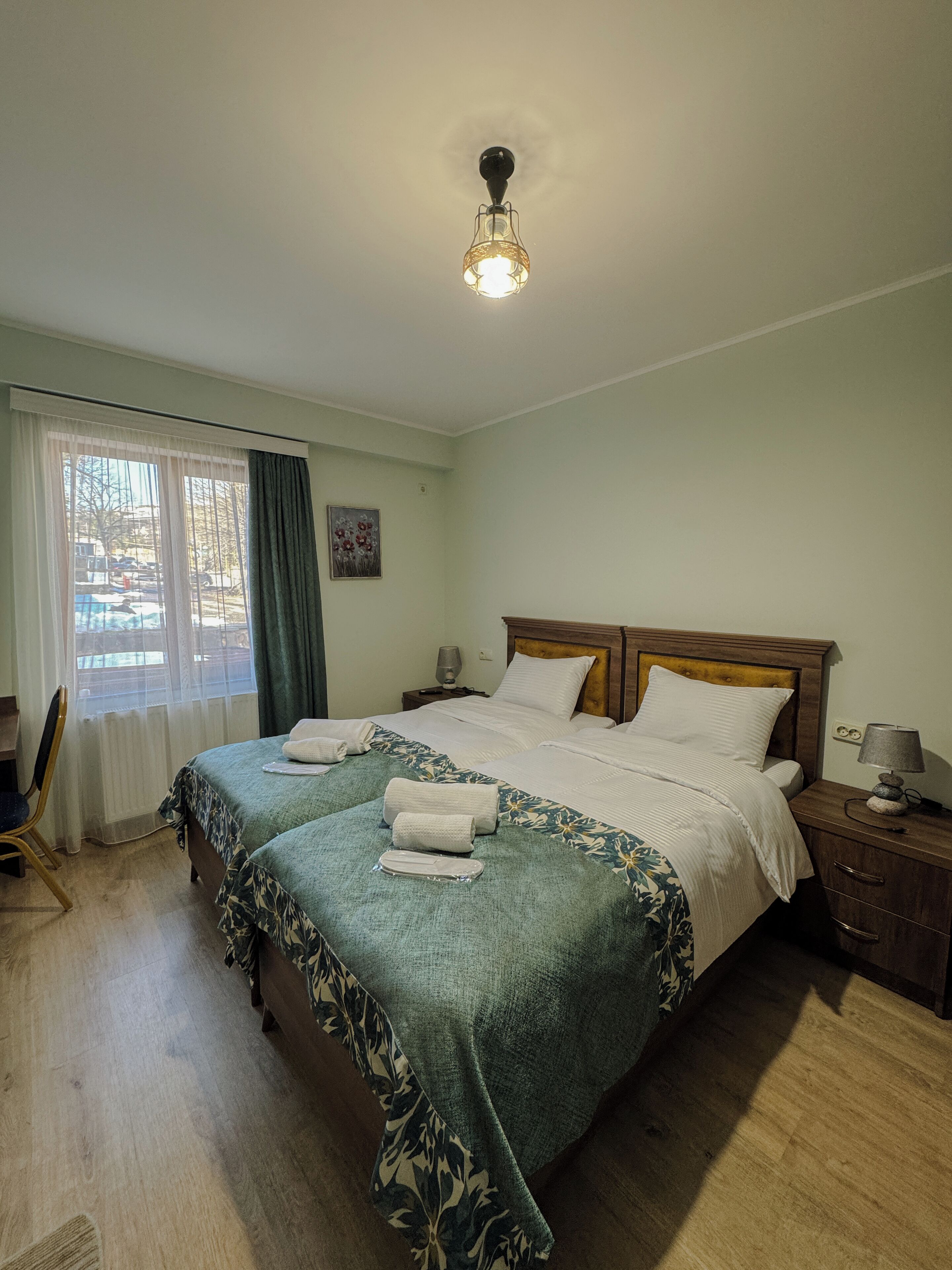 Standard-Doppel- oder -Zweibettzimmer