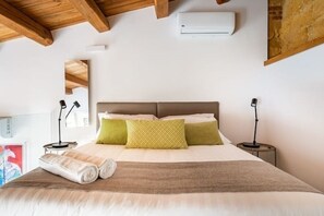 1 bedroom, in-room safe, WiFi, bed sheets