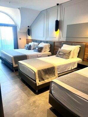 Family Room | Soundproofing, free WiFi, bed sheets