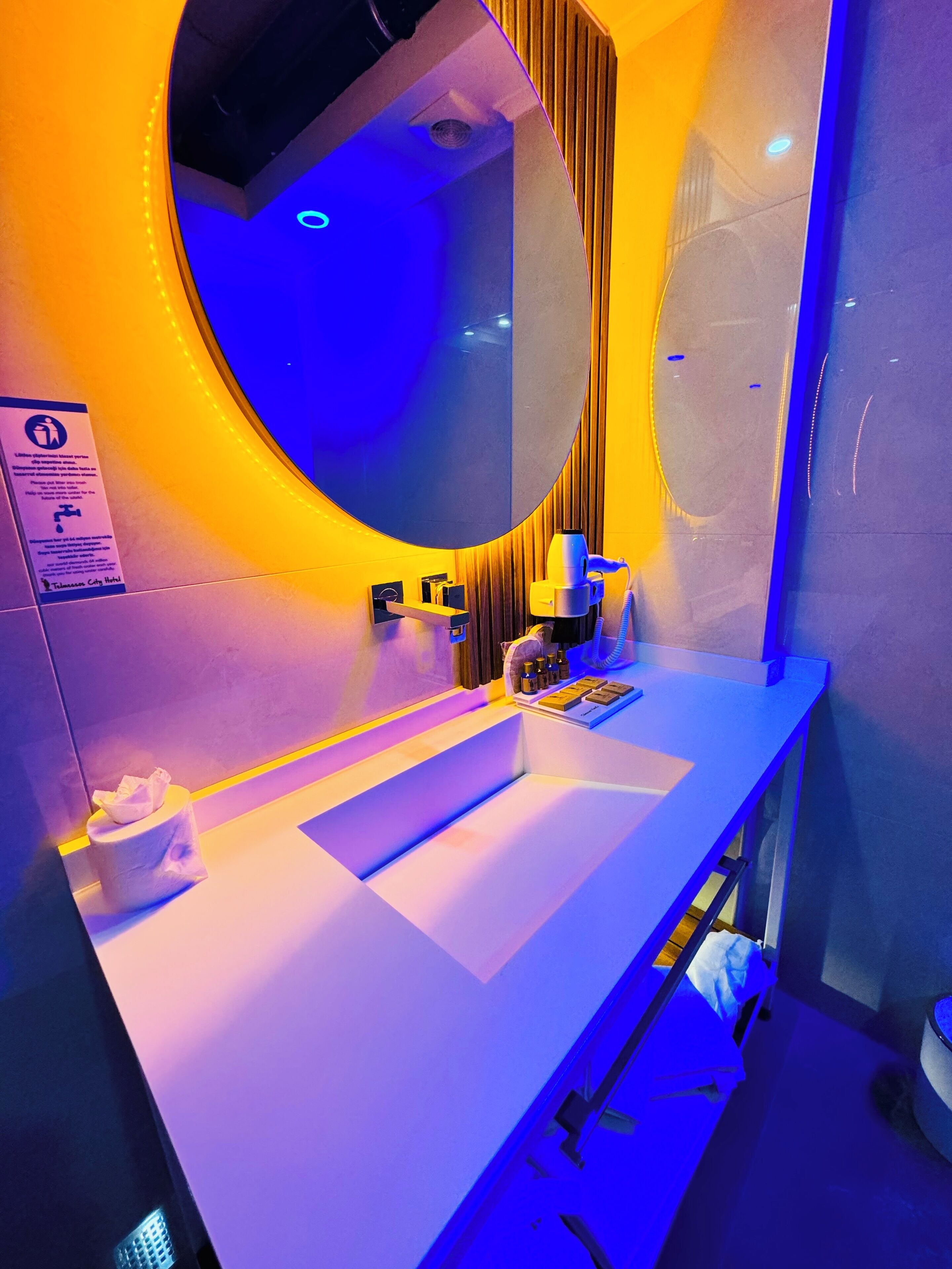 Habitación familiar | Baño | Secadora de cabello, piso con calefacción, toallas 