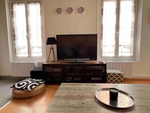 TV