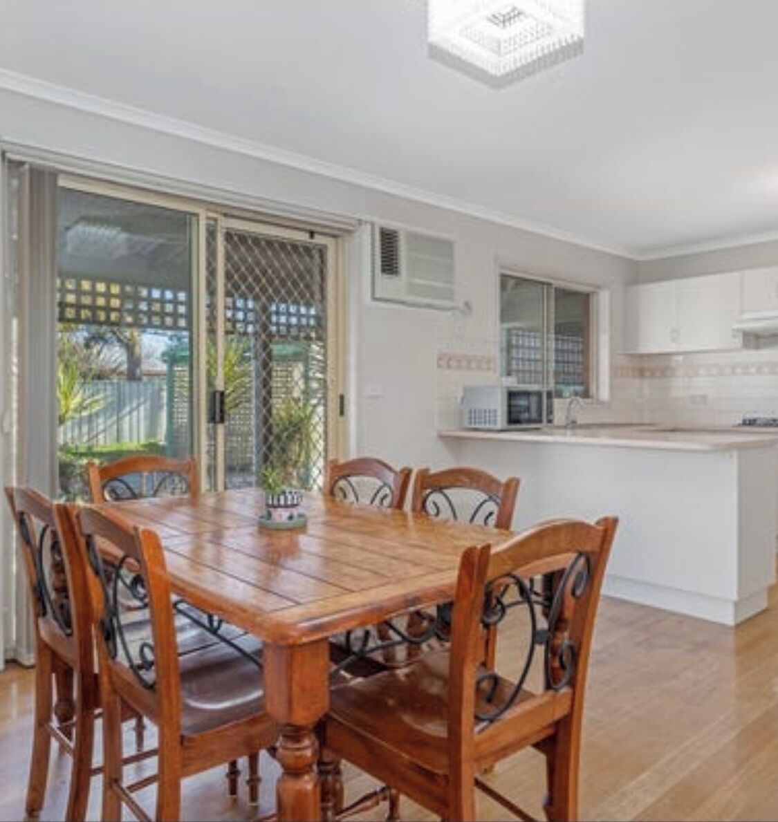 تناول الطعام