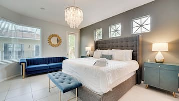 House (5 Bedrooms) | Interior