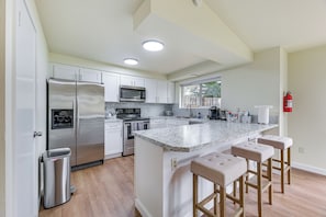 House (3 Bedrooms) | Interior - Olympia Home w/ Deck ~ 7 Mi to Amtrak Train! (Olympia)