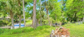 Riverfront Inglis Duplex w/ Shared Dock & Fire Pit