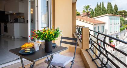 Cap Ferrat View III AP4401 By Riviera Holiday Hom