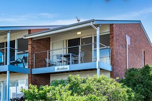Exterior - Meridian U1-4 Hutton St (Port Elliot)