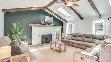 Rumah (5 Bedrooms) | Bagian depan properti