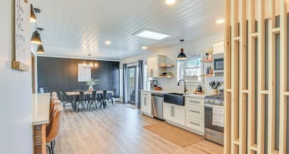 23 Acres: Farmhouse Hideaway in Coudersport