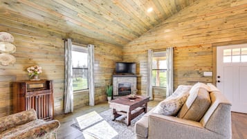 House (1 Bedroom) | Interior