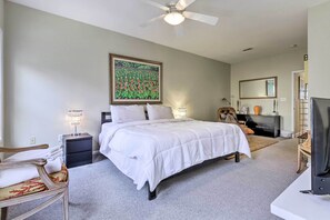 Apartment (3 Bedrooms) | Interior - 2 Mi to Ocean: Rehoboth Beach Townhome w/ Grill! (Rehoboth Beach)