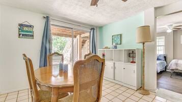 Apartment (0 Bedroom) | Interior