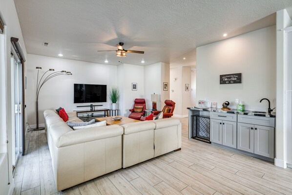 House (3 Bedrooms) | Front of property - Spacious Mesquite Getaway - 1/2 Mi to Golf Course (Mesquite)