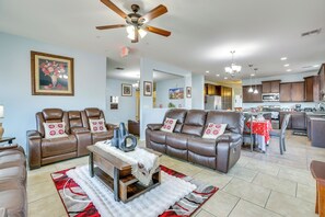 House (6 Bedrooms) | Interior