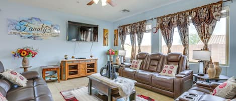 House (6 Bedrooms) | Interior