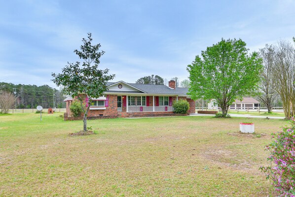 House (3 Bedrooms) | Front of property