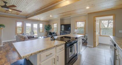 Pisgah Forest Retreat w/ Fire Pit, Grill & Views!