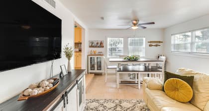 Lovely Home w/ Yard Near Dtwn Waco!