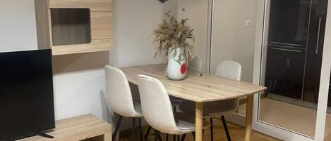 Apartment, 1 Bedroom | Living area