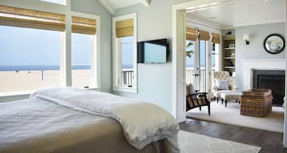 Luxury Oceanfront Home - Multiple Beachfront Decks - Spacious, Modern Living