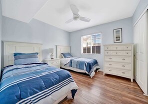 2 dormitorios, tabla de planchar con plancha, wifi gratis y ropa de cama