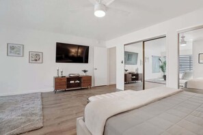 4 bedrooms, iron/ironing board, free WiFi, bed sheets