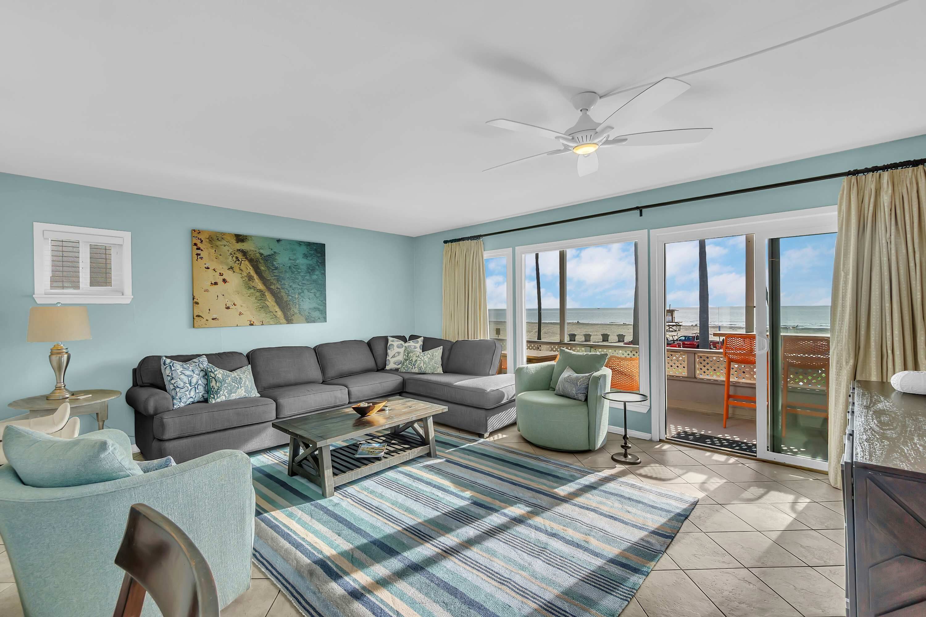 智能电视、办公室