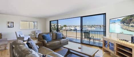 Smart-TV, peis og kontorer