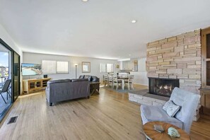 Smart TV, fireplace, offices
